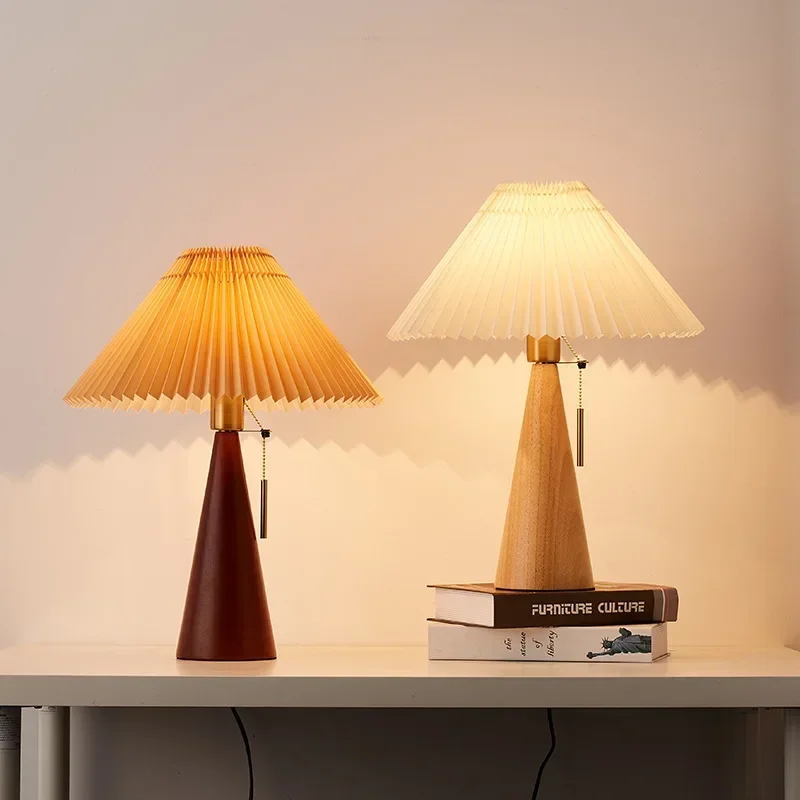 Retro Pleated Table Lamp Nordi - Lighting Table Decor recension och pris